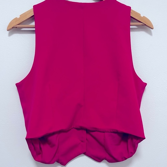 CUPCAKES & CASHMERE Barbie Pink Vest Size Medium - Picture 2 of 7